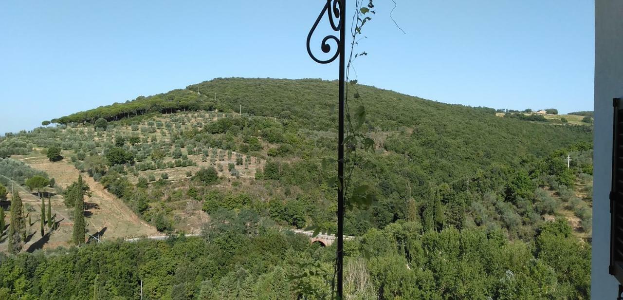 Casa Vacanze "Nonna Vela" Petroio Exterior photo